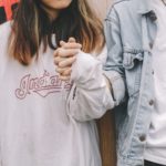ネット不倫・ネットから始まる不倫とは?メリットと特徴、その悩みは?