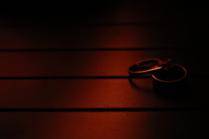 プレゼントなしカップルが実は熱い？高価なものを贈り合うより響くのは？