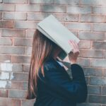 自己啓発本って意味がない?役に立たない本当の理由と賢くなるための正しい方法
