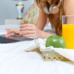 他人が読むためのブログ、私小説との違い…人がなぜブログを読むのか