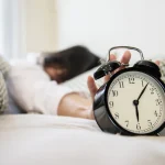 朝、起きられないのは甘えなの?過眠症かもしれない…と思う時の対処法