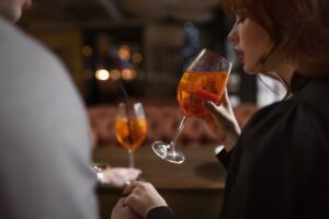 ダブル不倫相手と安心して食事するためには？ムードを高める最適な食事場所