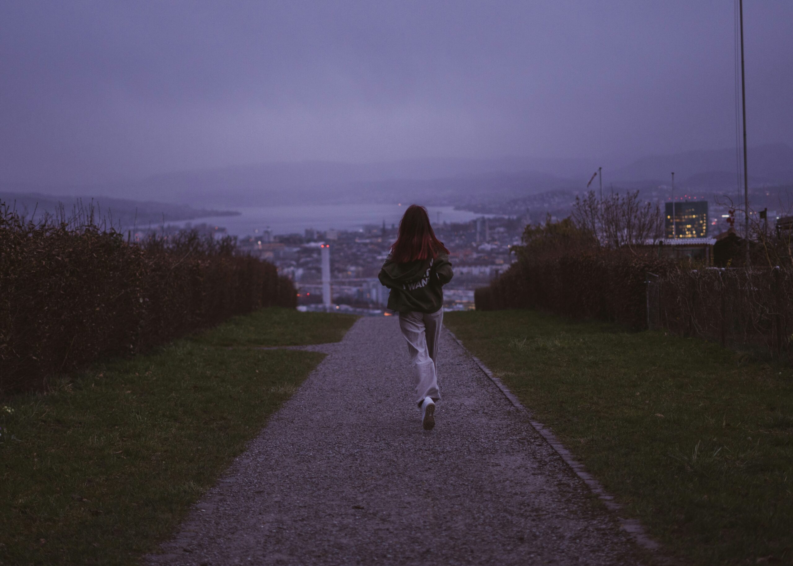 人を置き去りにして、先へ進むことが快感になる理由